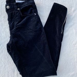 Rag & Bone Black Suede 10 Inch Capri Size 25